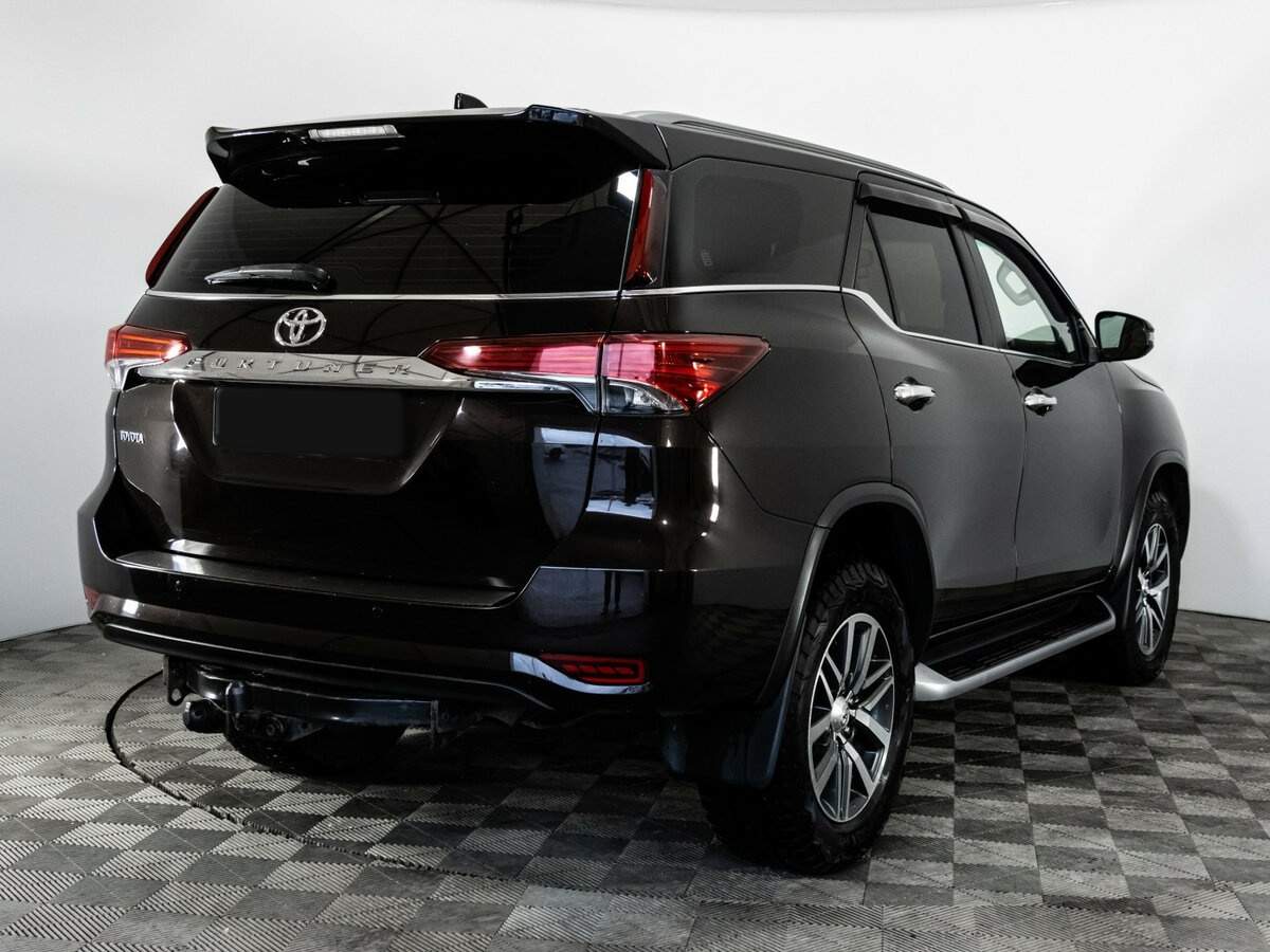 Toyota Fortuner 2018 года с пробегом. Фото: #5