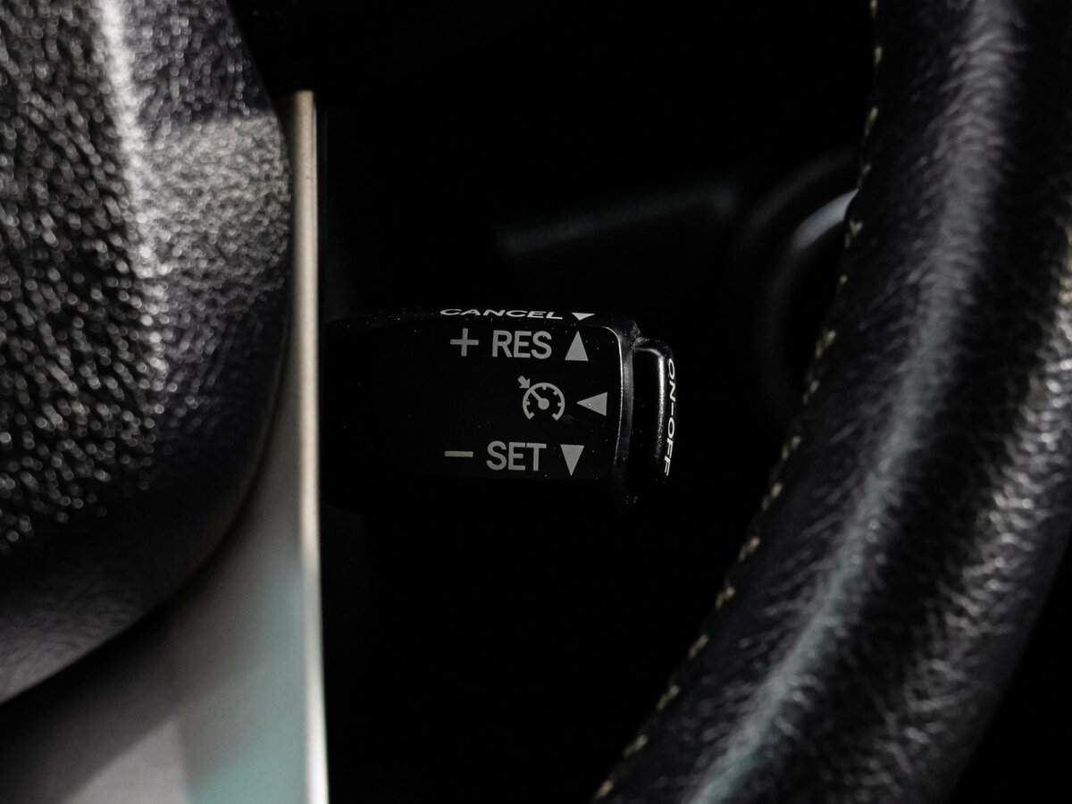 Toyota Fortuner 2018 года с пробегом. Фото: #16