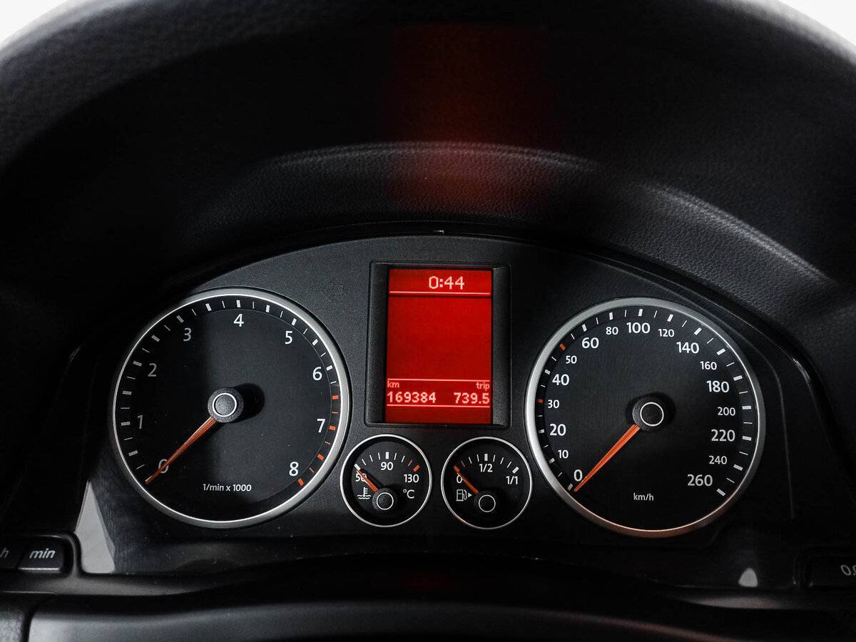 Volkswagen Tiguan 2008 года с пробегом. Фото: #12