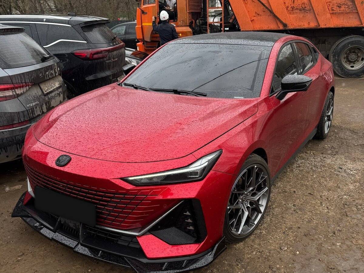 Changan UNI-V 2022 года с пробегом. Фото: #2