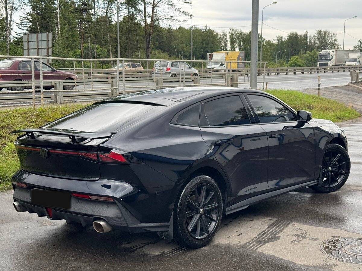 Changan UNI-V 2023 года с пробегом. Фото: #3