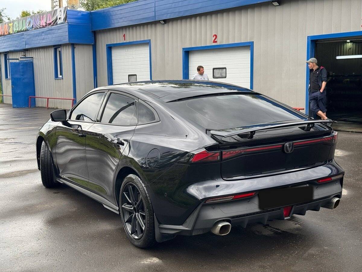 Changan UNI-V 2023 года с пробегом. Фото: #5