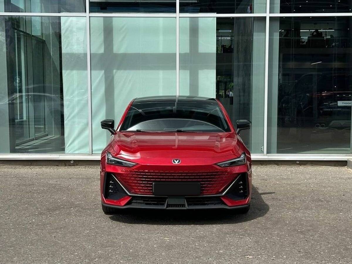 Changan UNI-V 2024 года с пробегом. Фото: #1