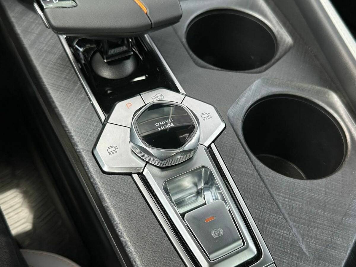 Changan UNI-V 2024 года с пробегом. Фото: #14