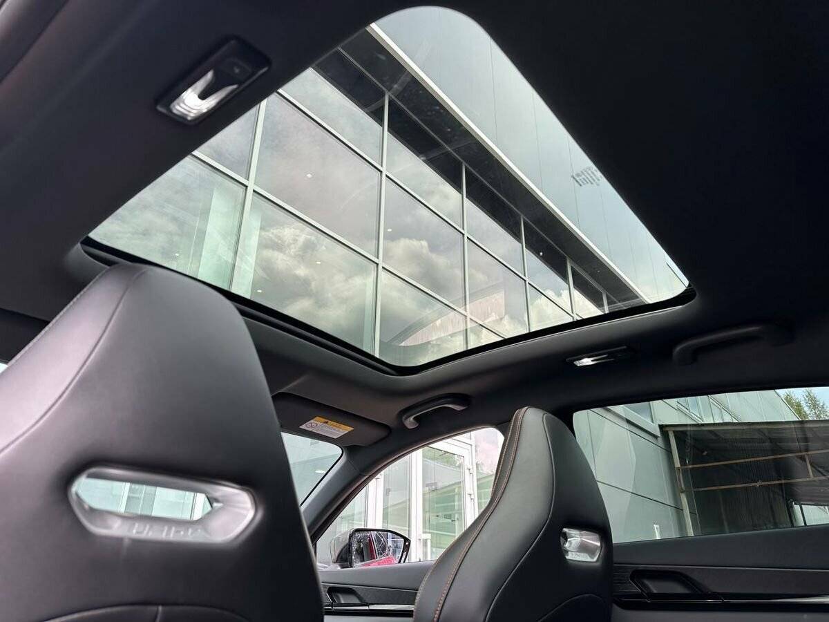 Changan UNI-V 2024 года с пробегом. Фото: #15