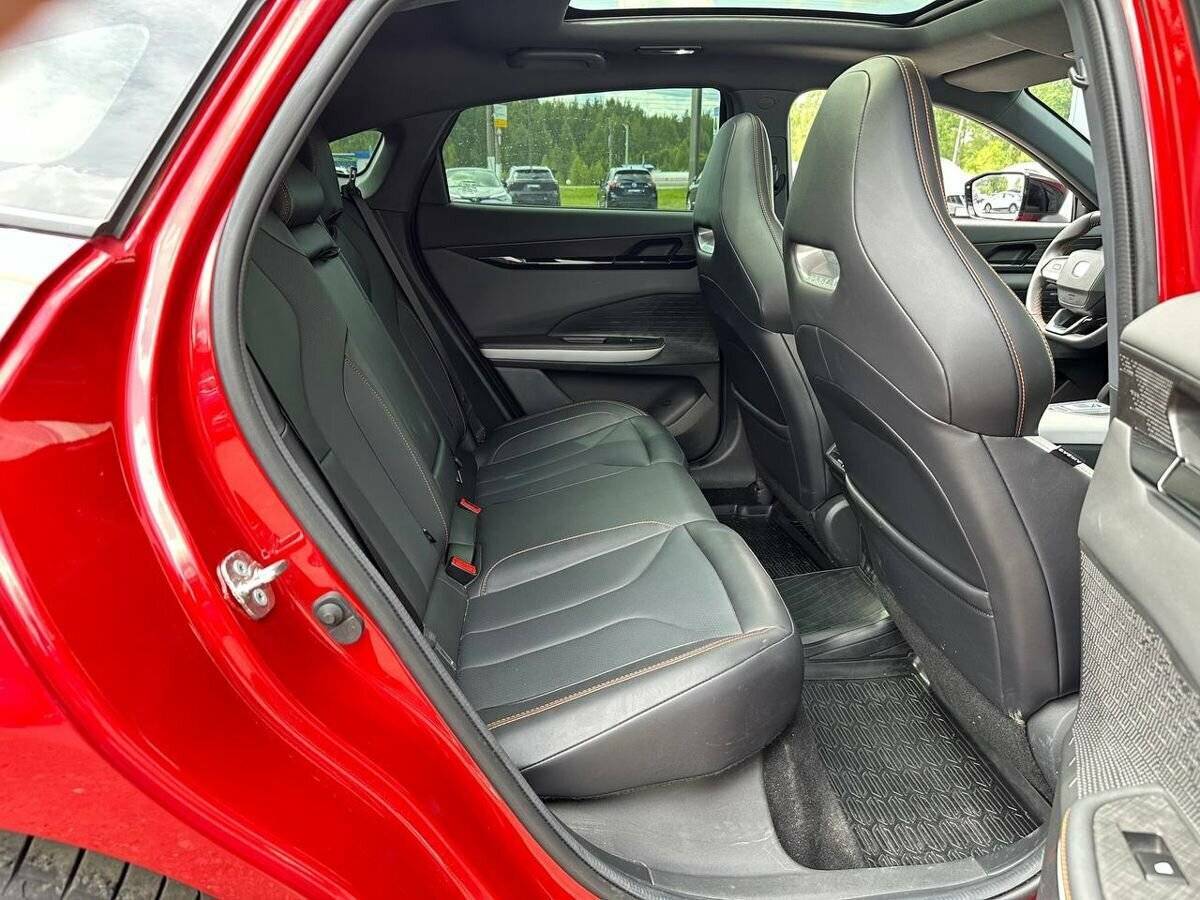 Changan UNI-V 2024 года с пробегом. Фото: #20