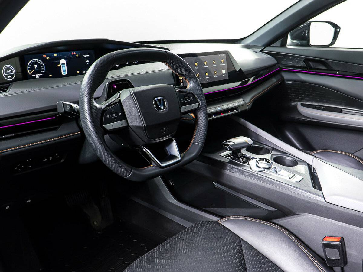 Changan UNI-V 2023 года с пробегом. Фото: #14