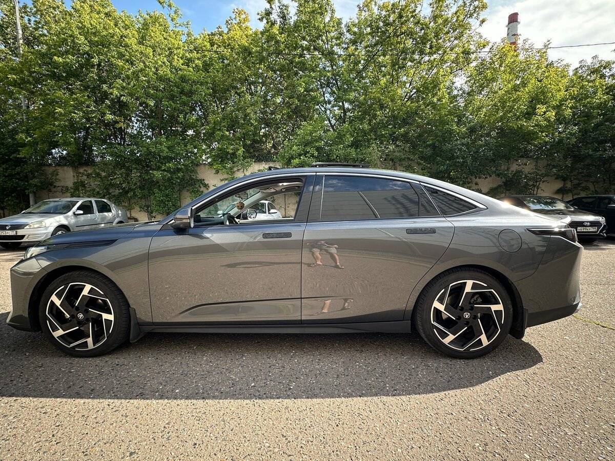 Changan Lamore 2023 года с пробегом. Фото: #7