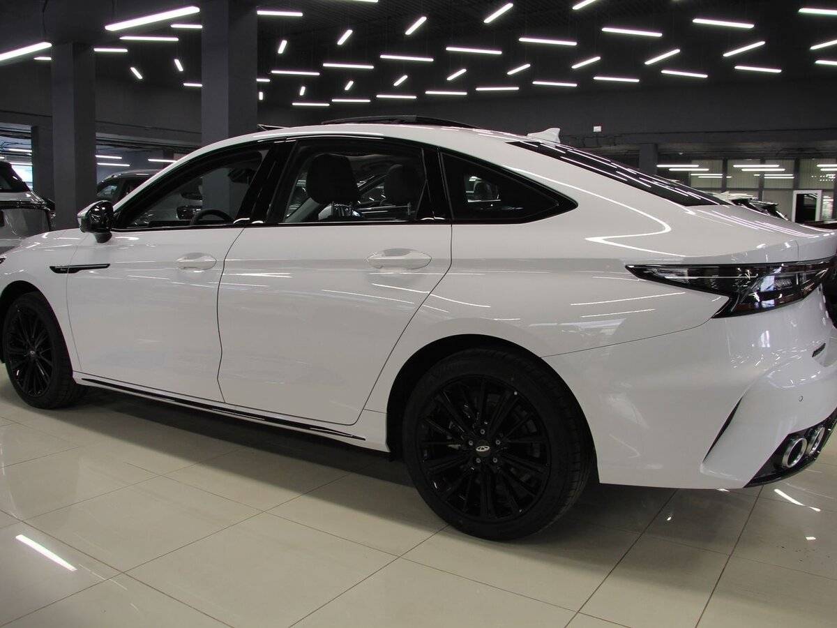 Chery Arrizo 8 2024 года с пробегом. Фото: #2