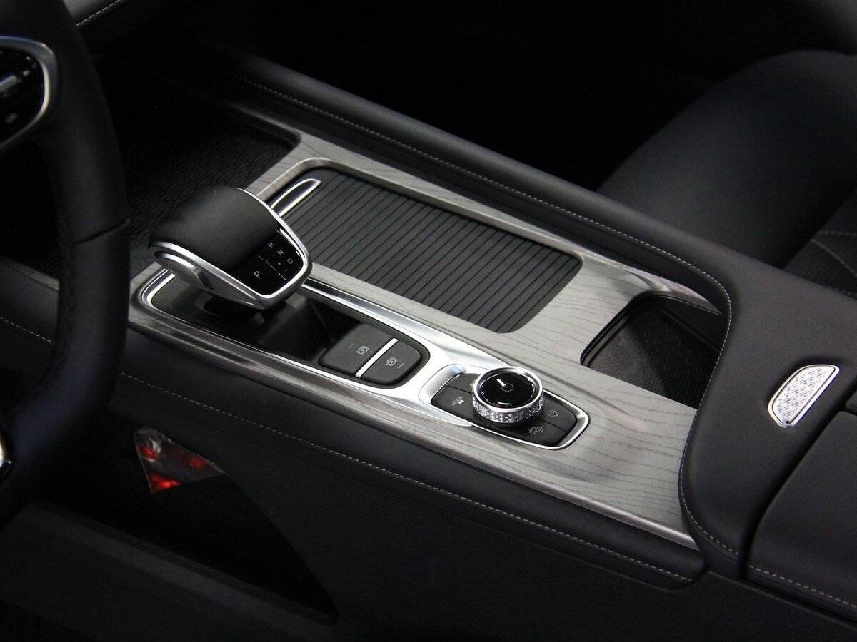 Chery Arrizo 8 2024 года с пробегом. Фото: #13