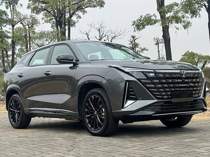 Changan UNI-Z 2024 года с пробегом. Фото: #2