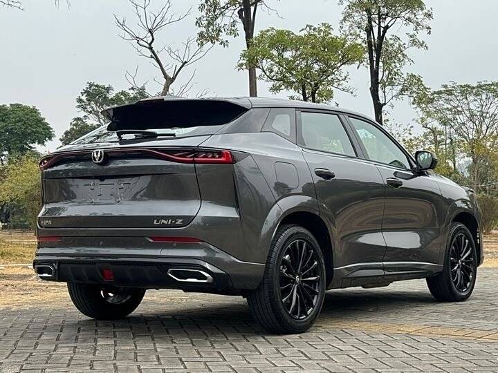 Changan UNI-Z 2024 года с пробегом. Фото: #3