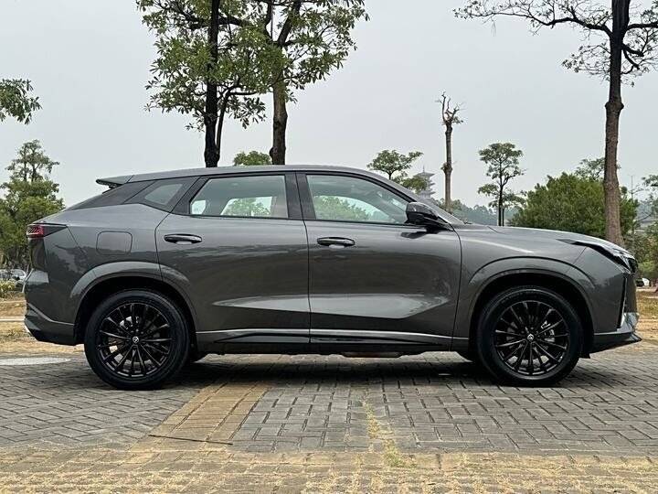 Changan UNI-Z 2024 года с пробегом. Фото: #7