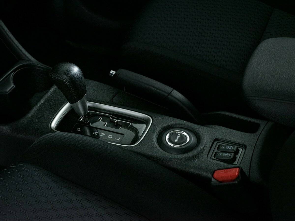 Б/У Митсубиши Оутлэндер 2012 года. Фото: #12