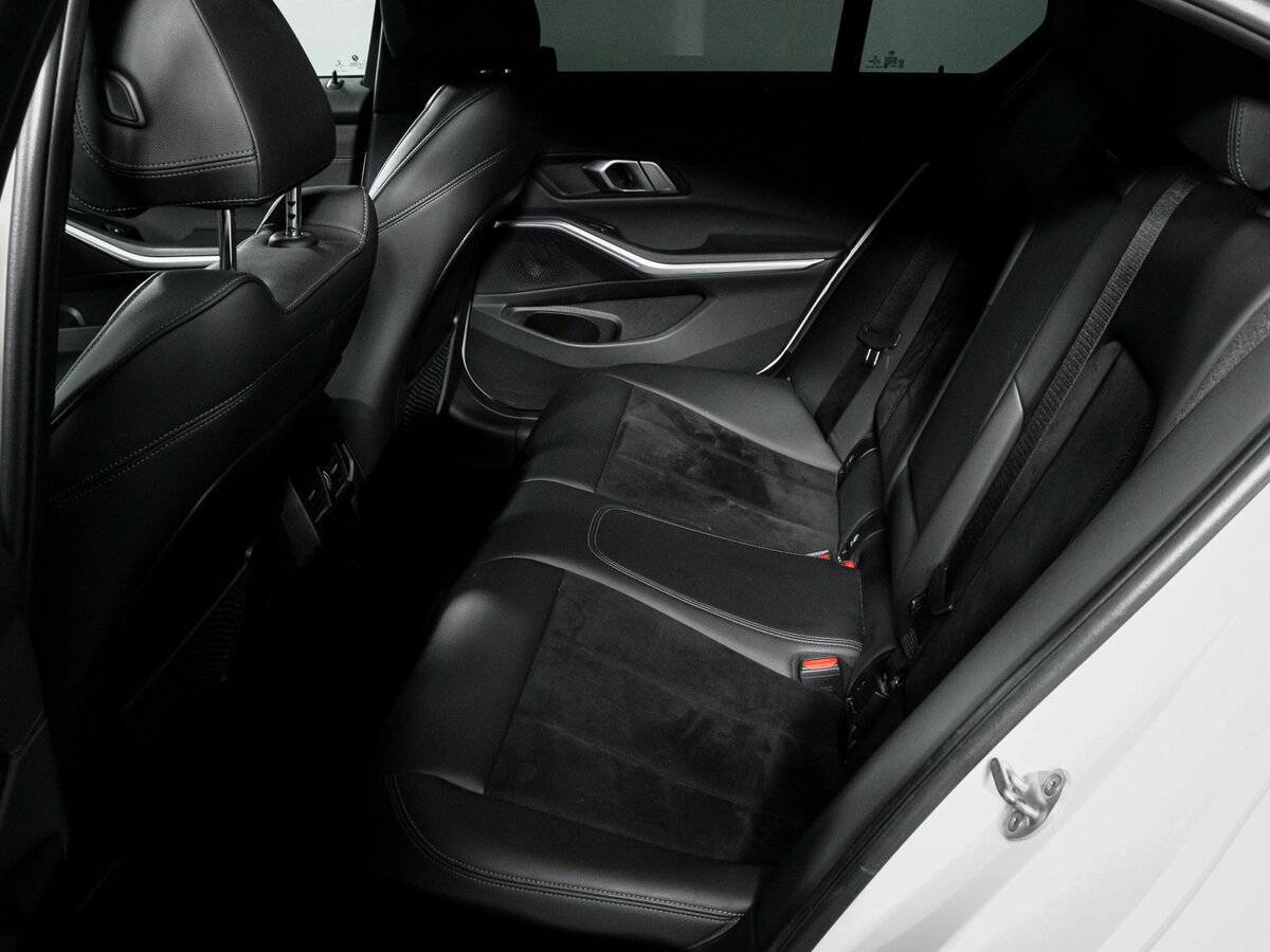 BMW 3 серии 2020 года с пробегом. Фото: #9