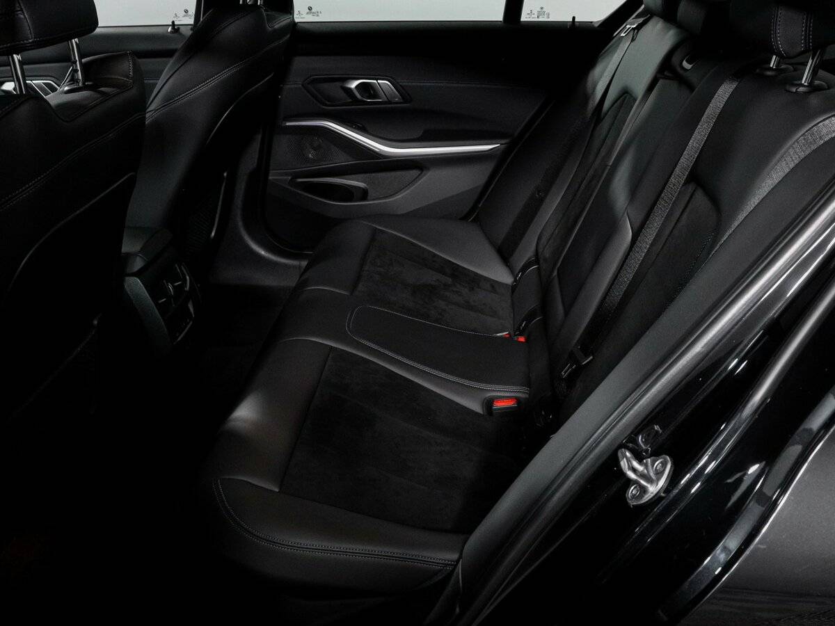 BMW 3 серии 2020 года с пробегом. Фото: #9