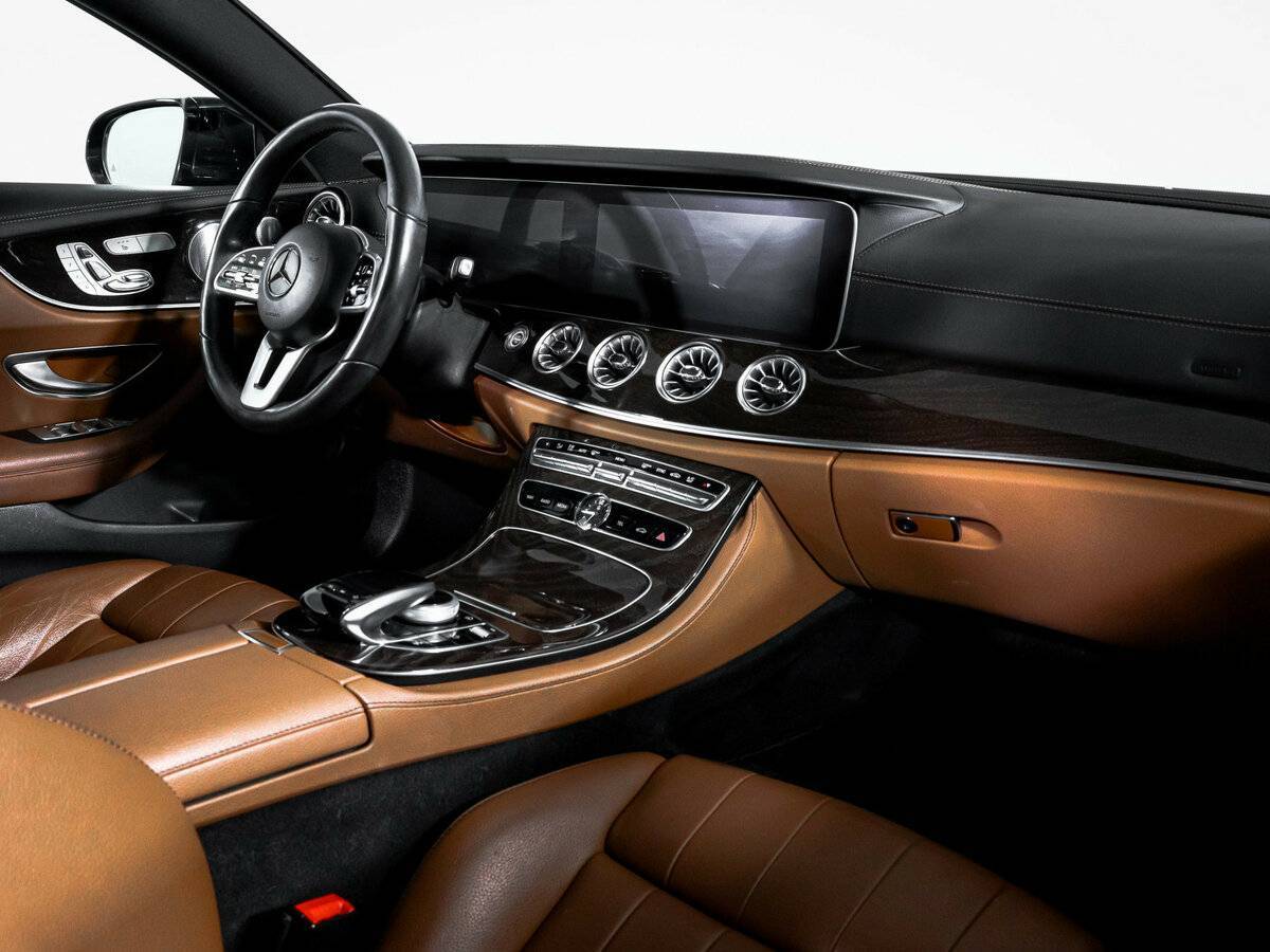 Mercedes-Benz E-Класс 2018 года с пробегом. Фото: #8