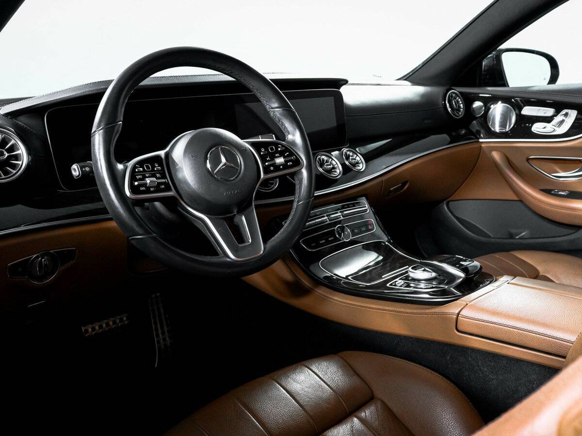 Mercedes-Benz E-Класс 2018 года с пробегом. Фото: #13