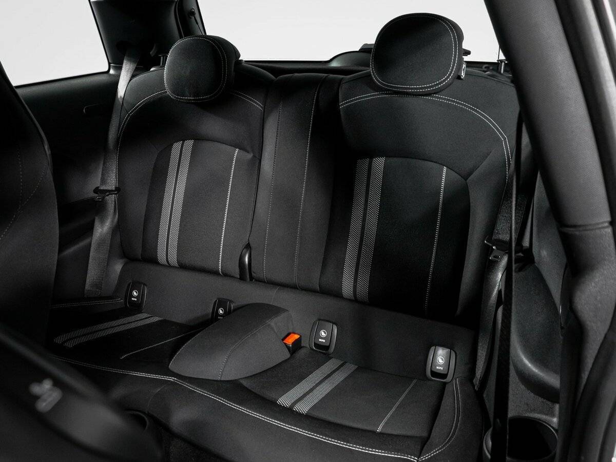 Mini Hatch 2019 года с пробегом. Фото: #9