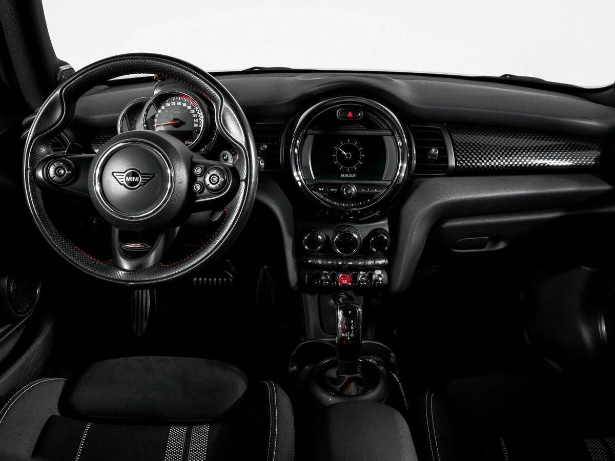 Mini Hatch 2019 года с пробегом. Фото: #11