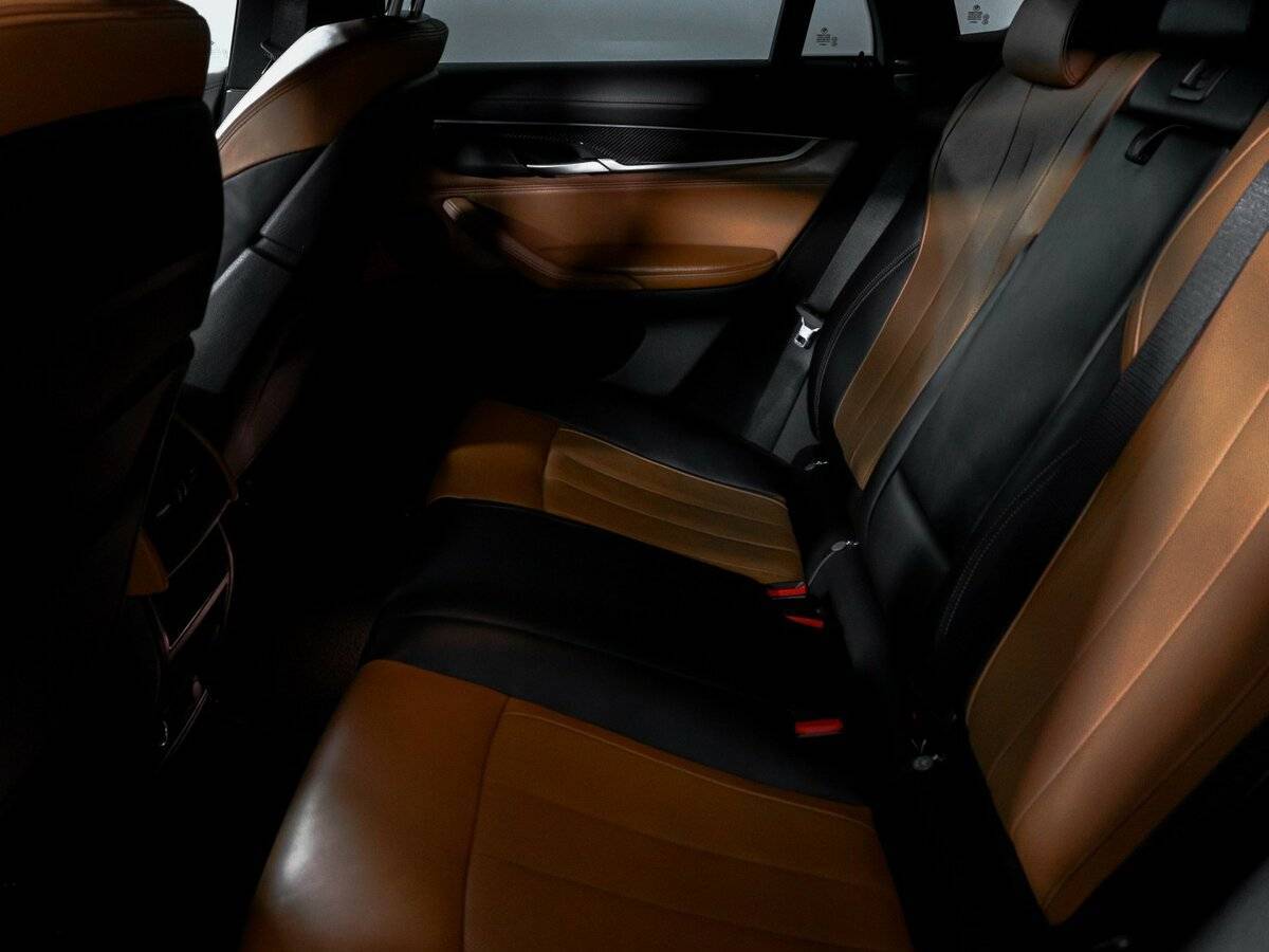 BMW X6 2019 года с пробегом. Фото: #9