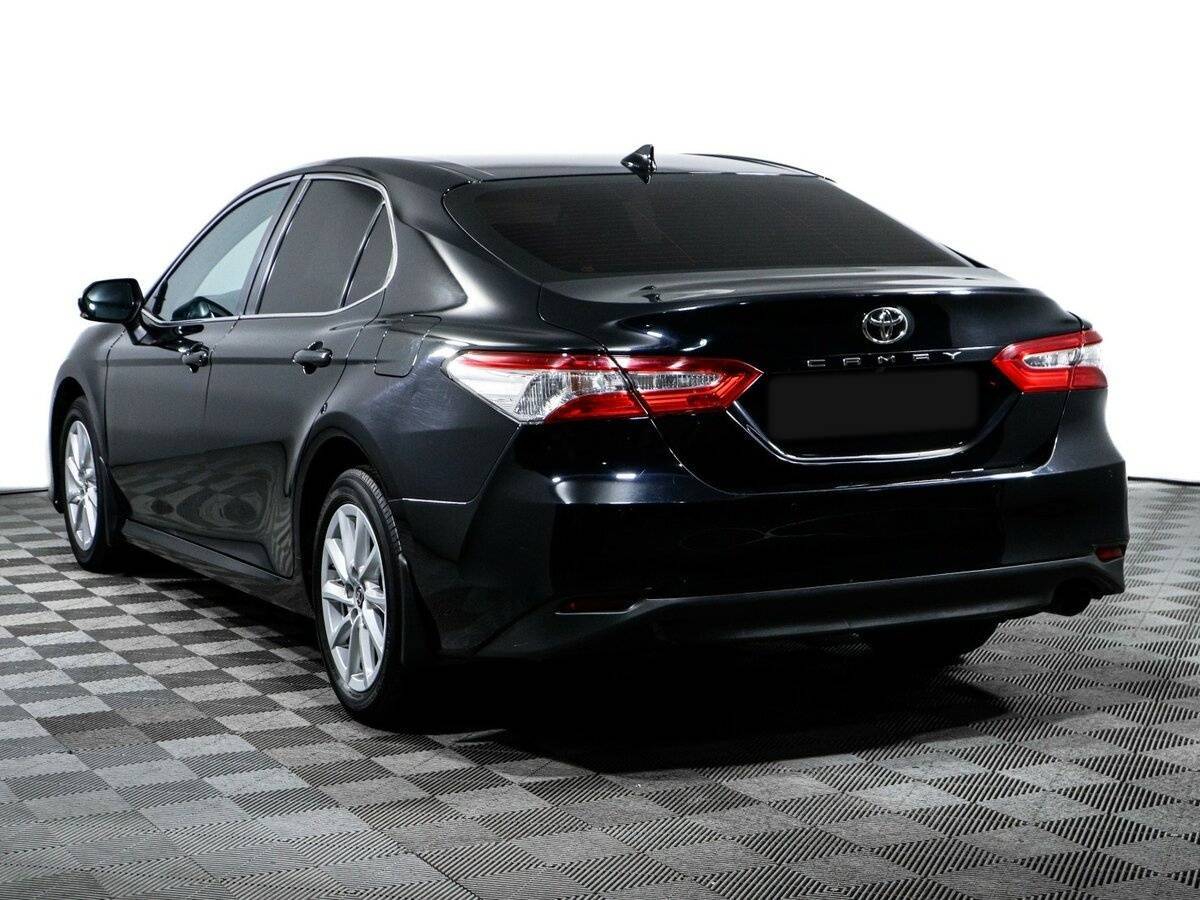 Toyota Camry 2021 года с пробегом. Фото: #6