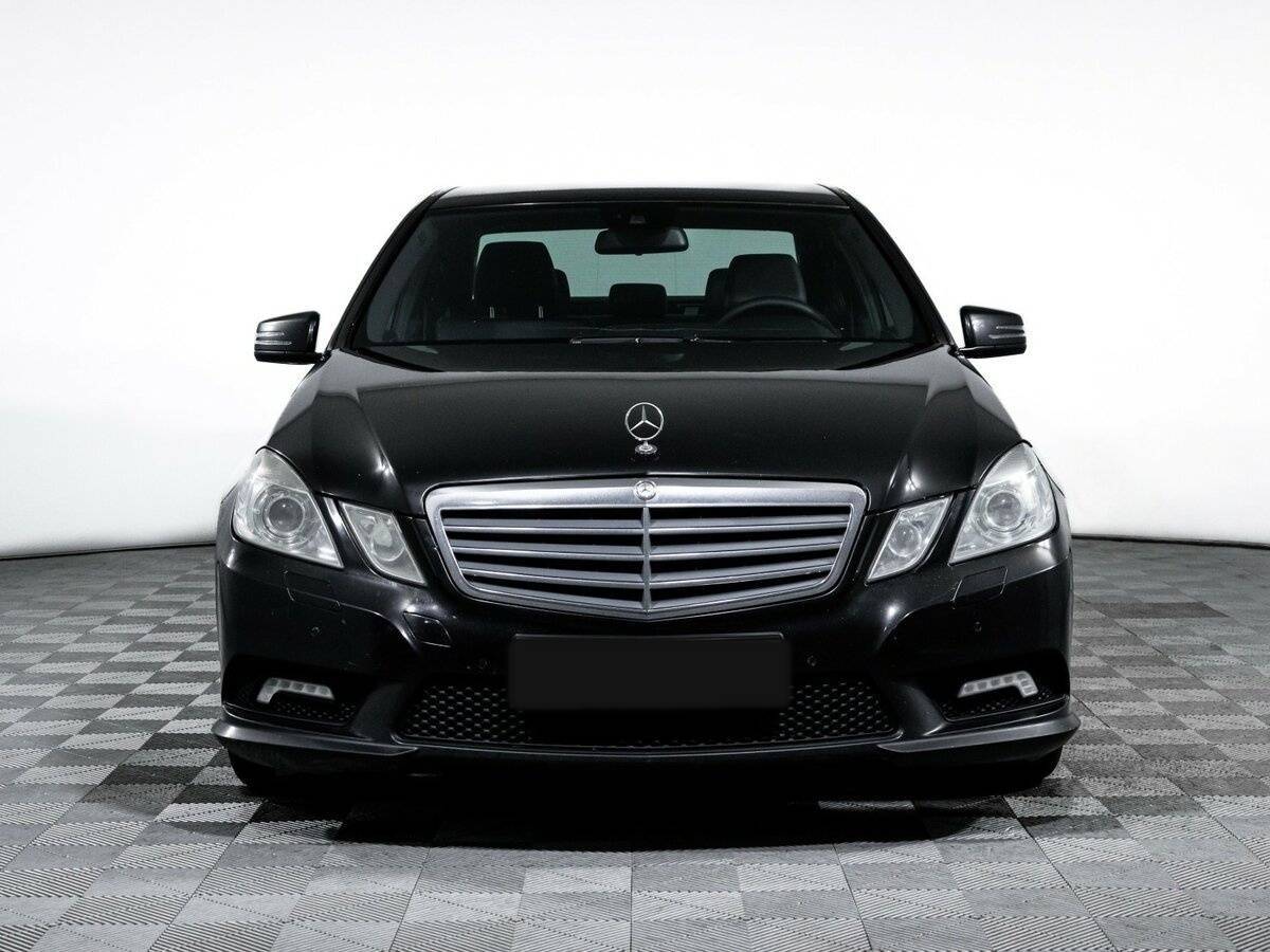 Mercedes-Benz E-Класс 2010 года с пробегом. Фото: #1