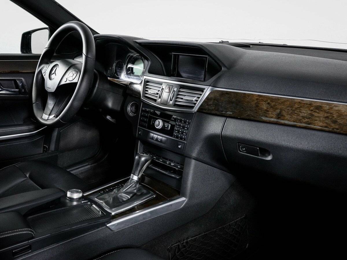 Mercedes-Benz E-Класс 2010 года с пробегом. Фото: #8