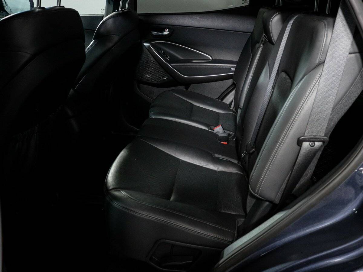 Hyundai Santa Fe 2017 года с пробегом. Фото: #9