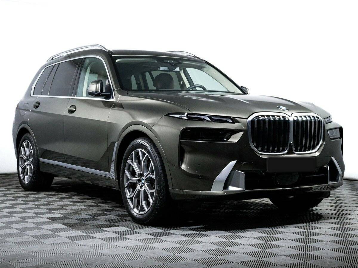 BMW X7 2022 года с пробегом. Фото: #2