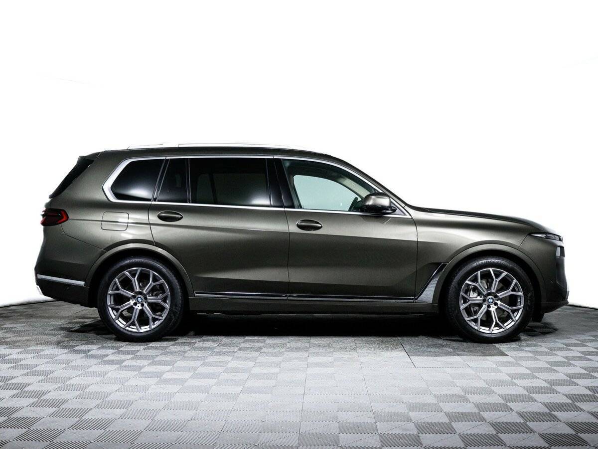 BMW X7 2022 года с пробегом. Фото: #3