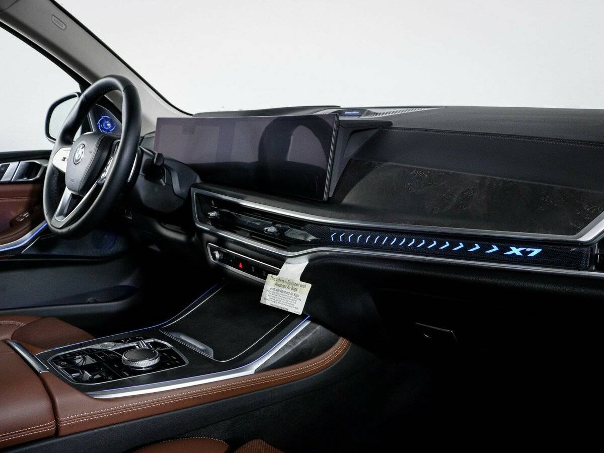 BMW X7 2022 года с пробегом. Фото: #8