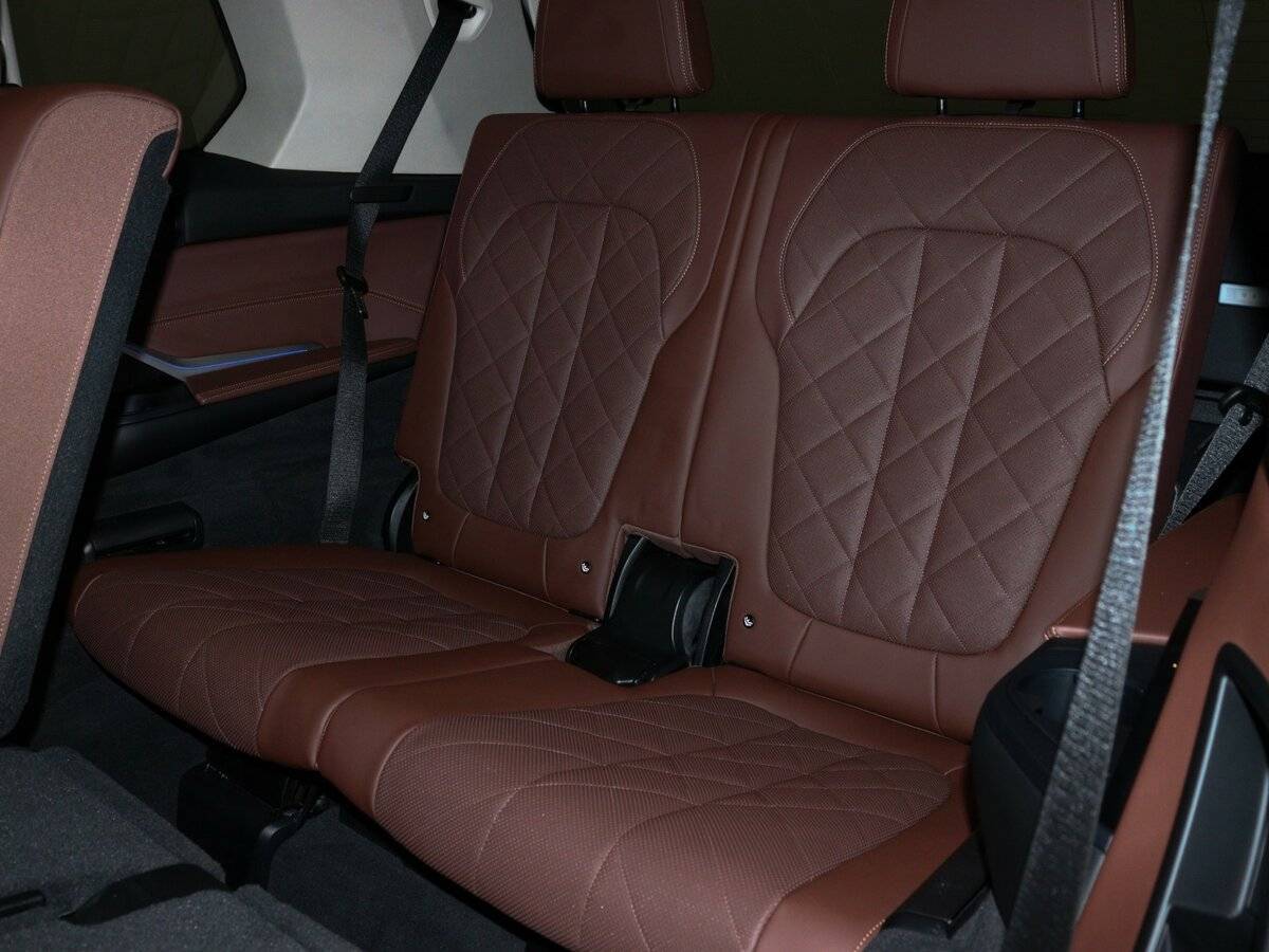 BMW X7 2022 года с пробегом. Фото: #15