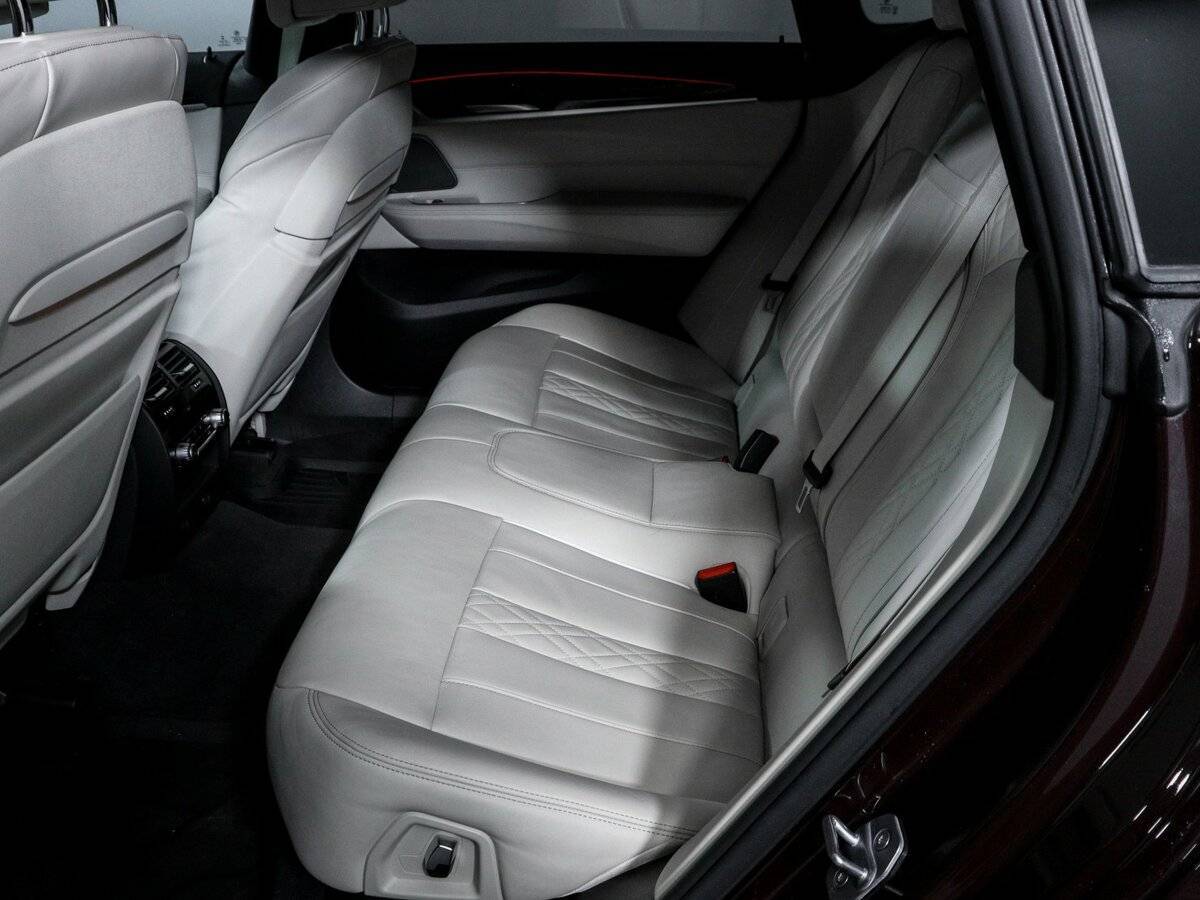 BMW 6 серии 2019 года с пробегом. Фото: #9