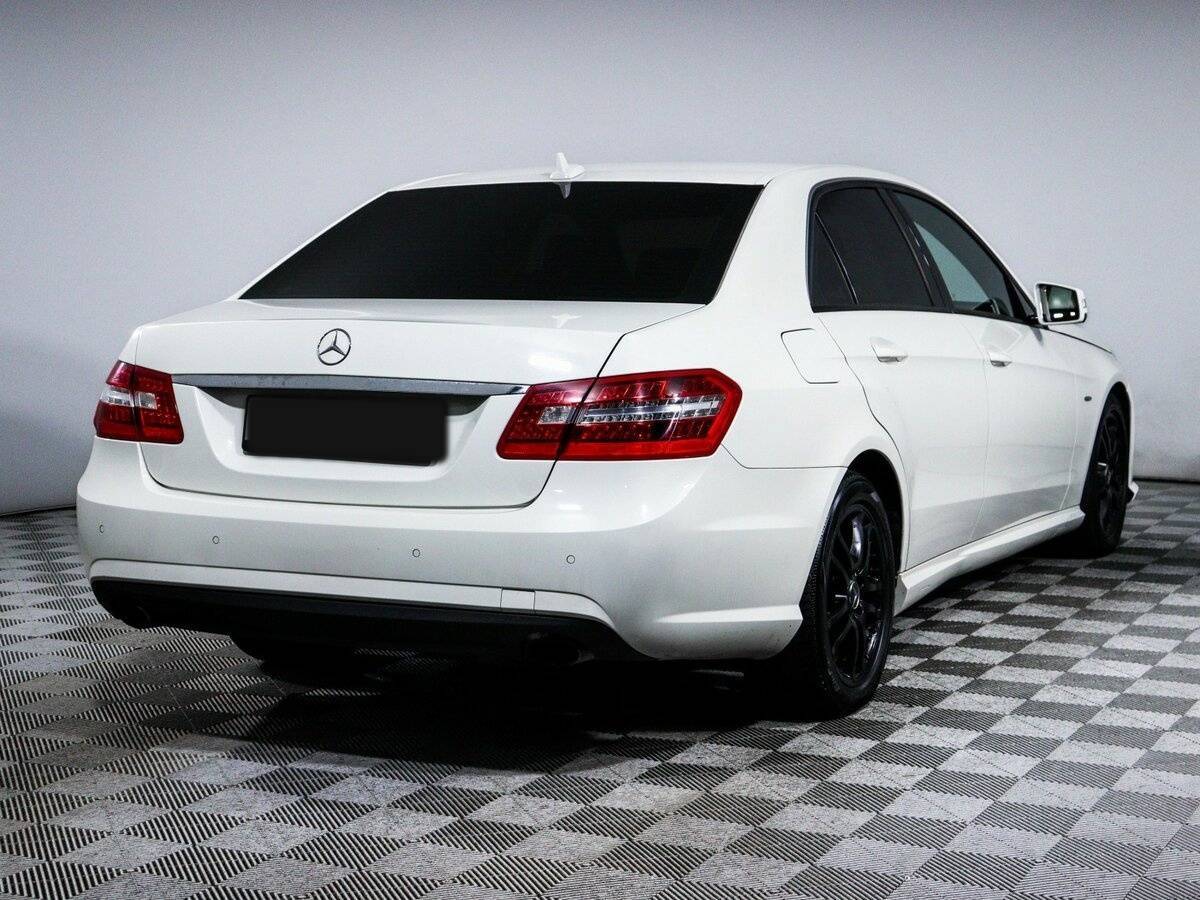 Mercedes-Benz E-Класс 2011 года с пробегом. Фото: #4
