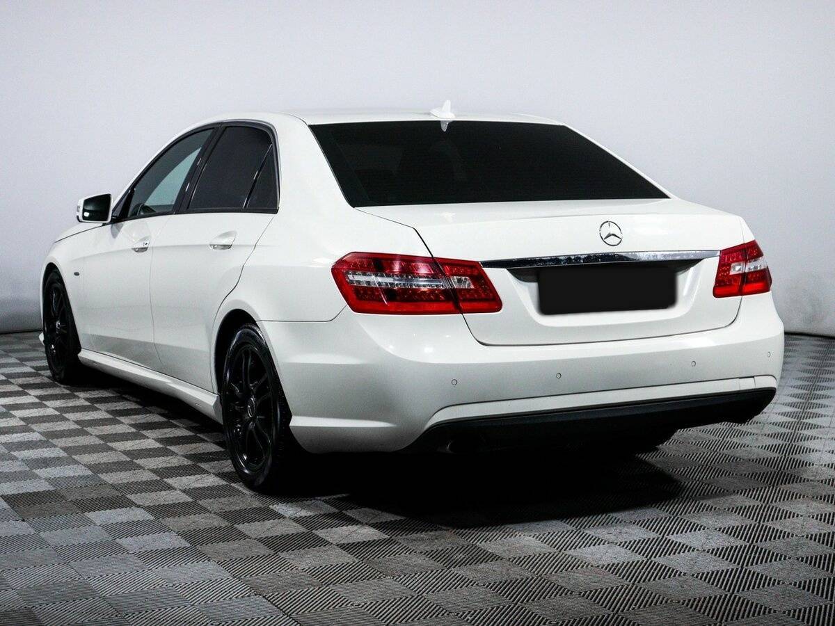 Mercedes-Benz E-Класс 2011 года с пробегом. Фото: #6