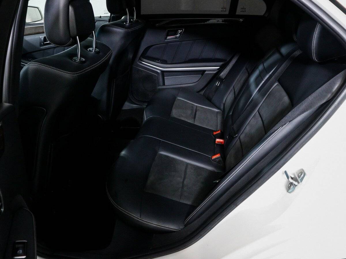 Mercedes-Benz E-Класс 2011 года с пробегом. Фото: #9