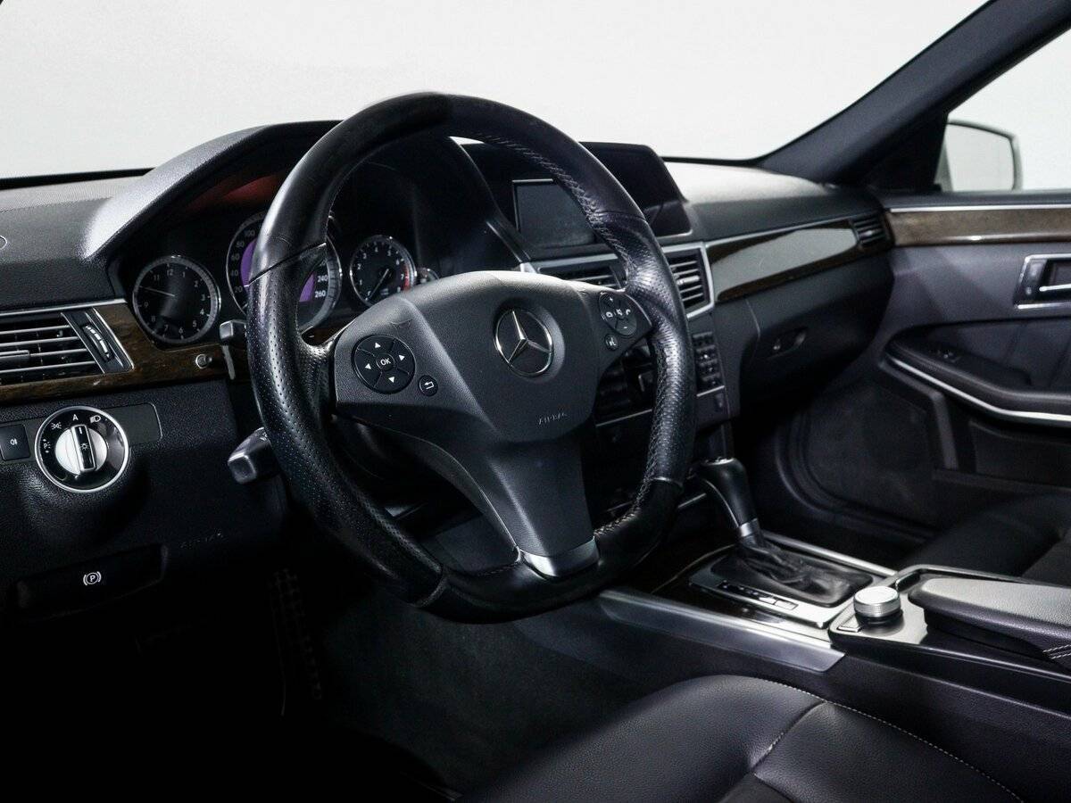 Mercedes-Benz E-Класс 2011 года с пробегом. Фото: #13