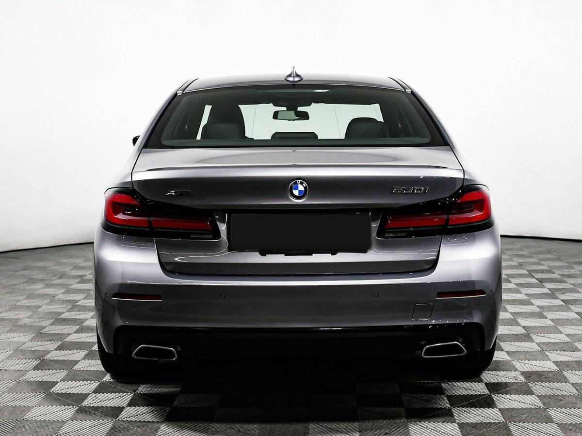 BMW 5 серии 2023 года с пробегом. Фото: #4