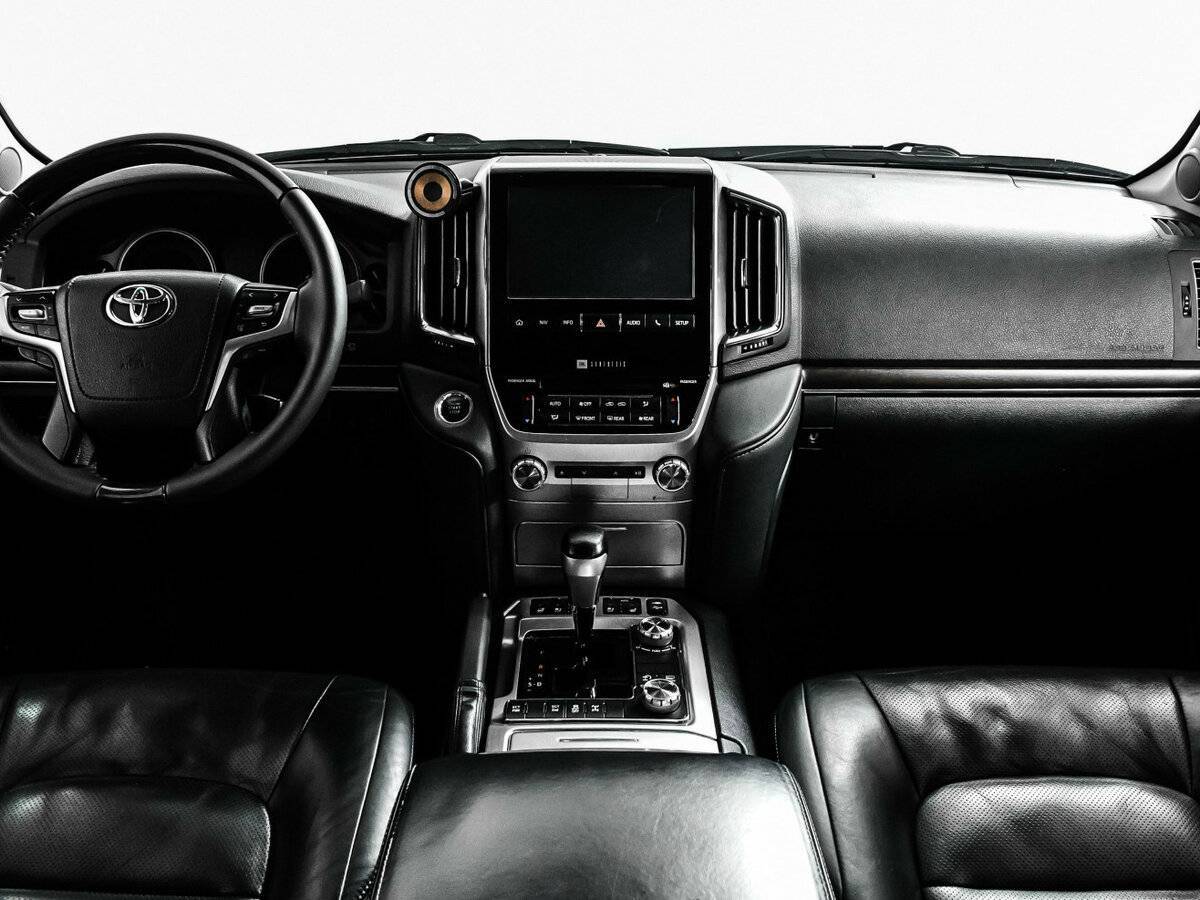 Toyota Land Cruiser 2015 года с пробегом. Фото: #10