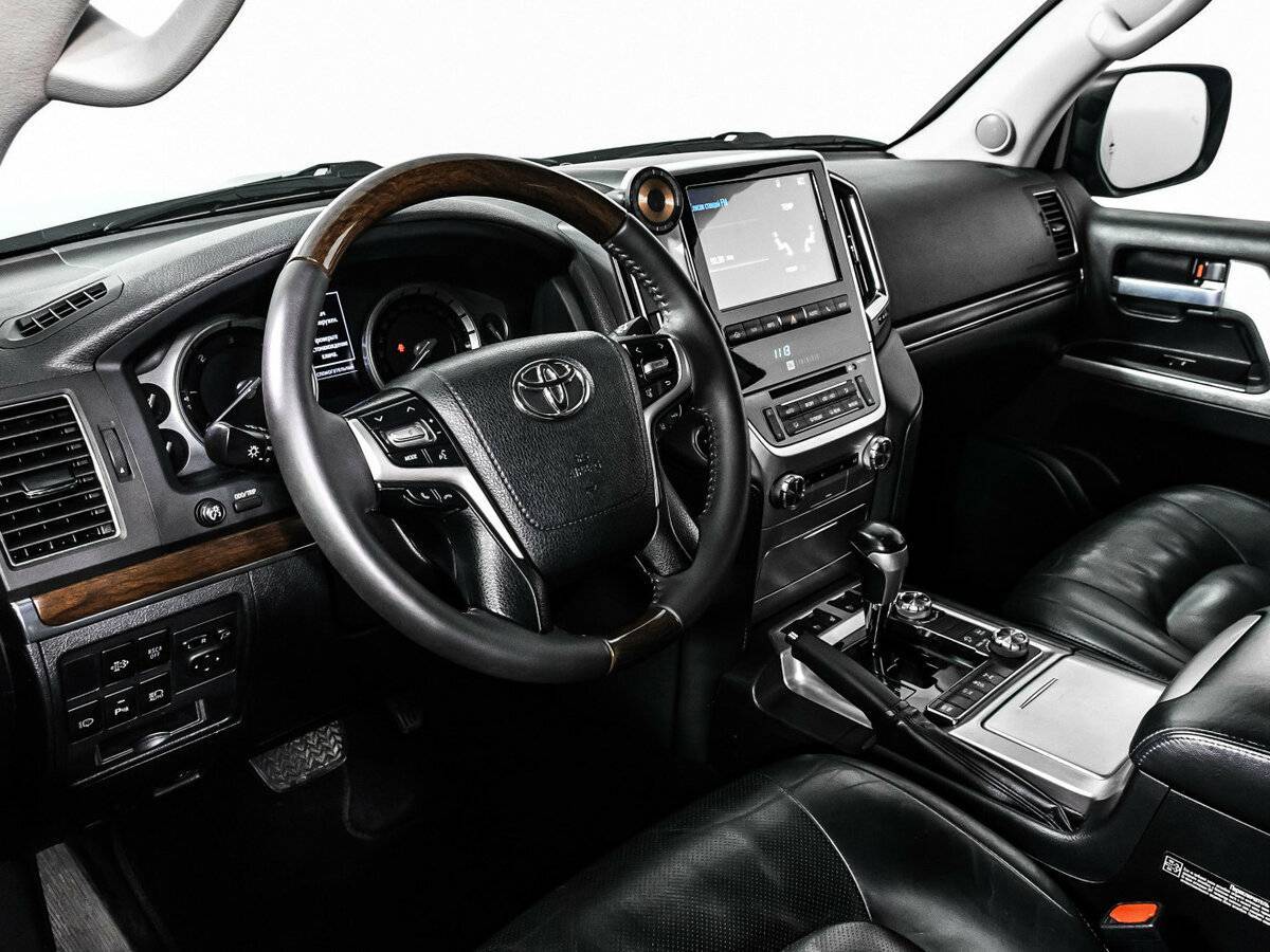 Toyota Land Cruiser 2015 года с пробегом. Фото: #12