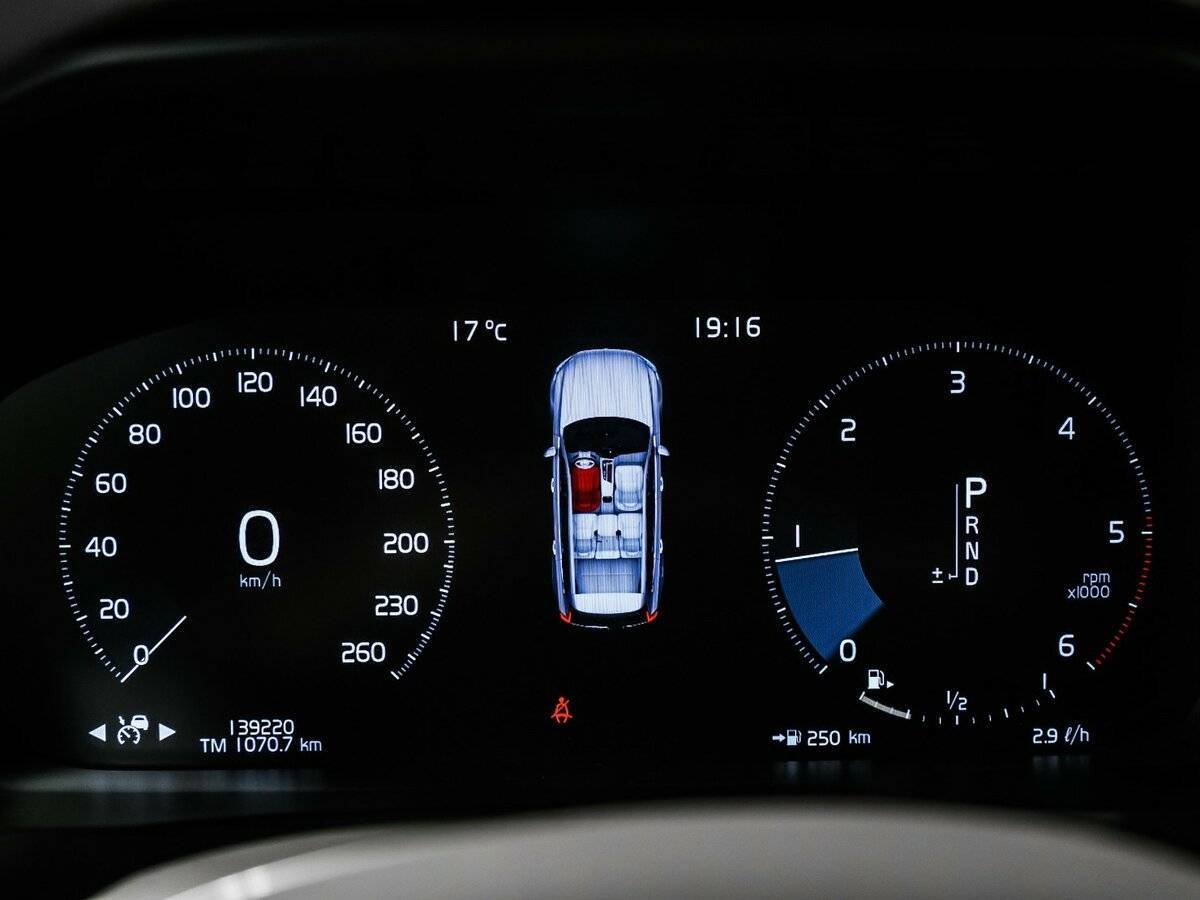 Volvo XC90 2016 года с пробегом. Фото: #9