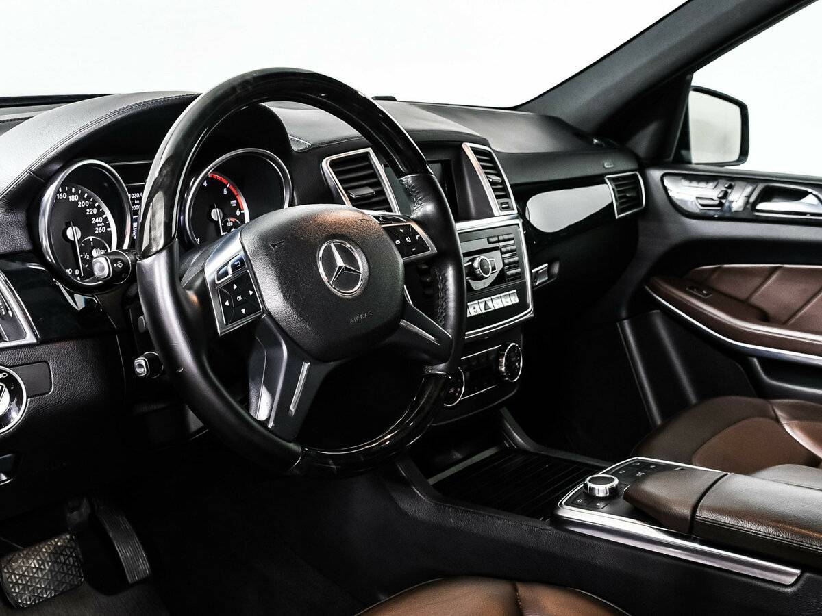 Mercedes-Benz GL-Класс 2013 года с пробегом. Фото: #11