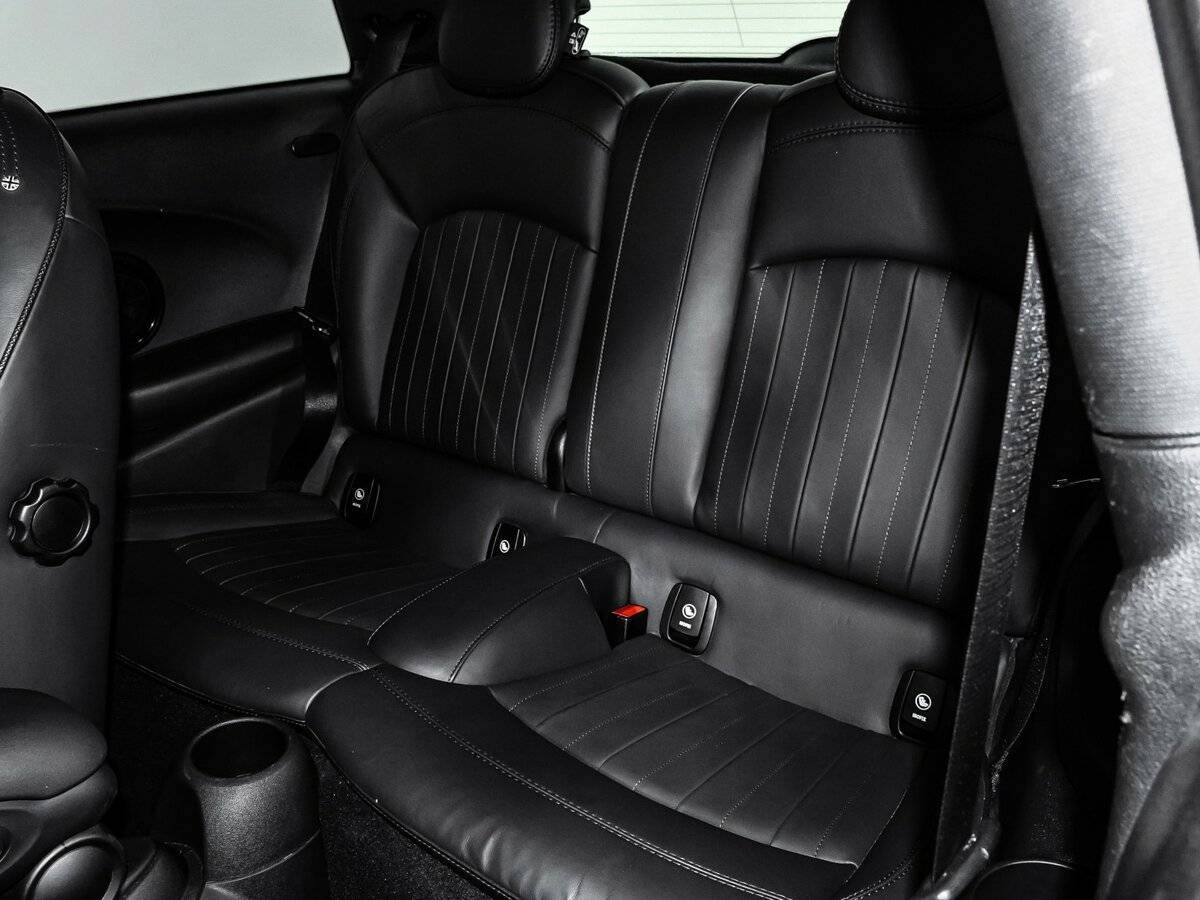 Mini Hatch 2020 года с пробегом. Фото: #13