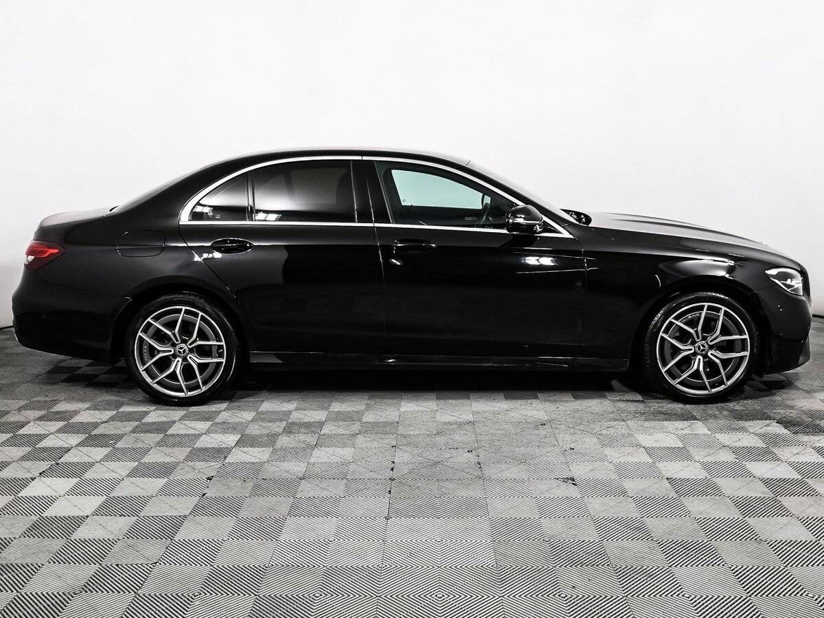 Mercedes-Benz E-Класс 2020 года с пробегом. Фото: #3