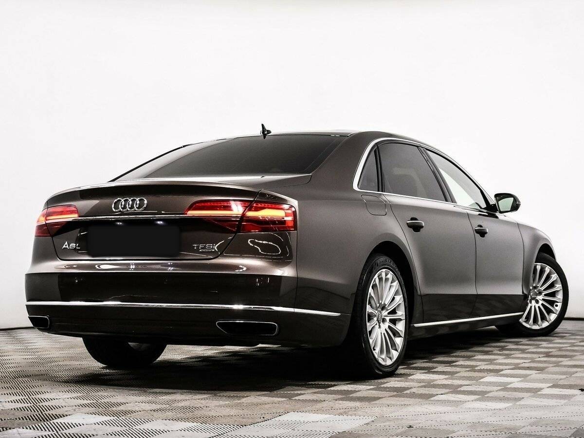 Audi A8 2015 года с пробегом. Фото: #17