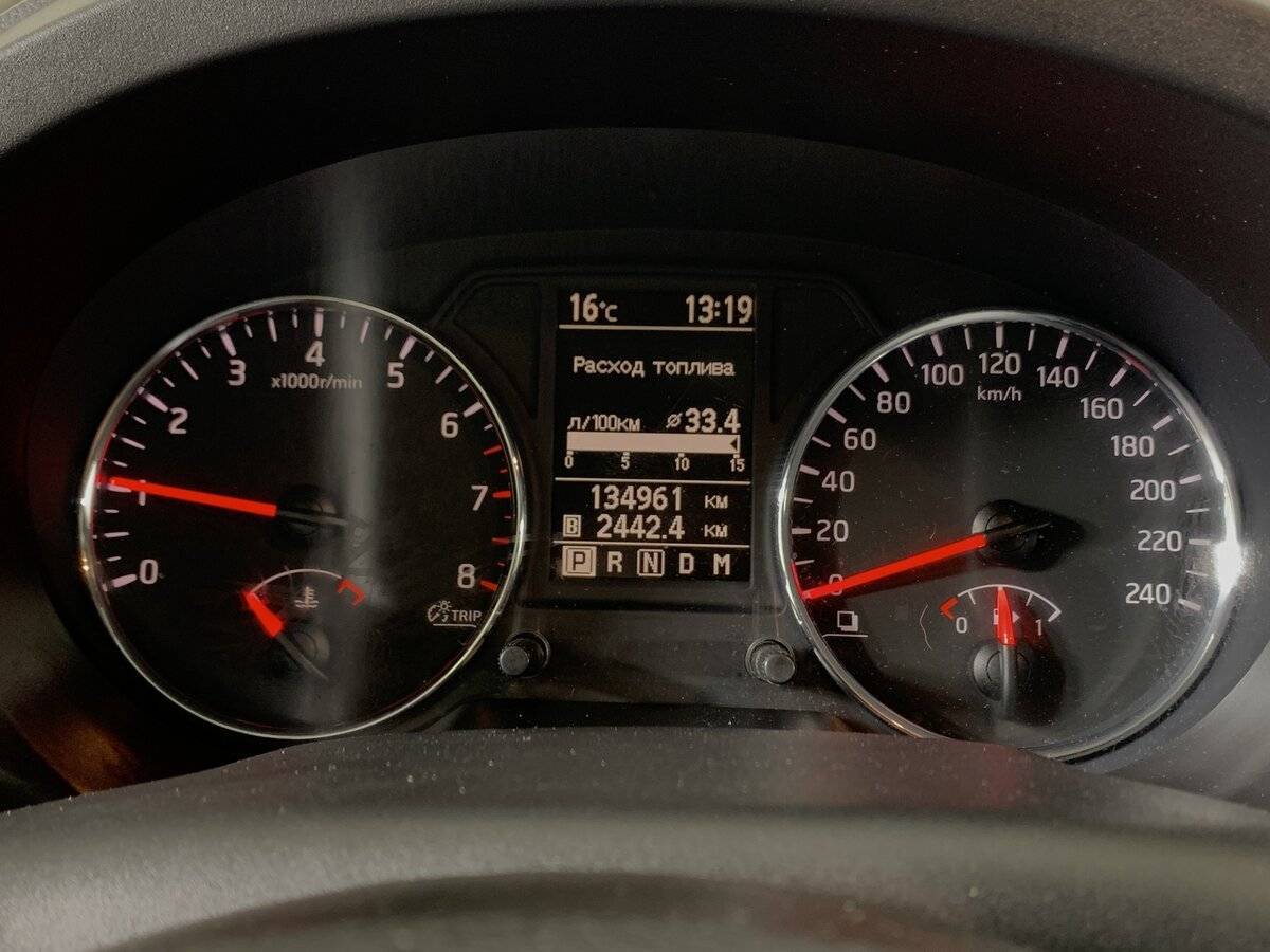 Б/У Ниссан Икс-Трейл 2012 года. Фото: #13