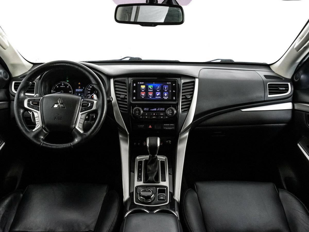 Mitsubishi Pajero Sport 2018 года с пробегом. Фото: #9