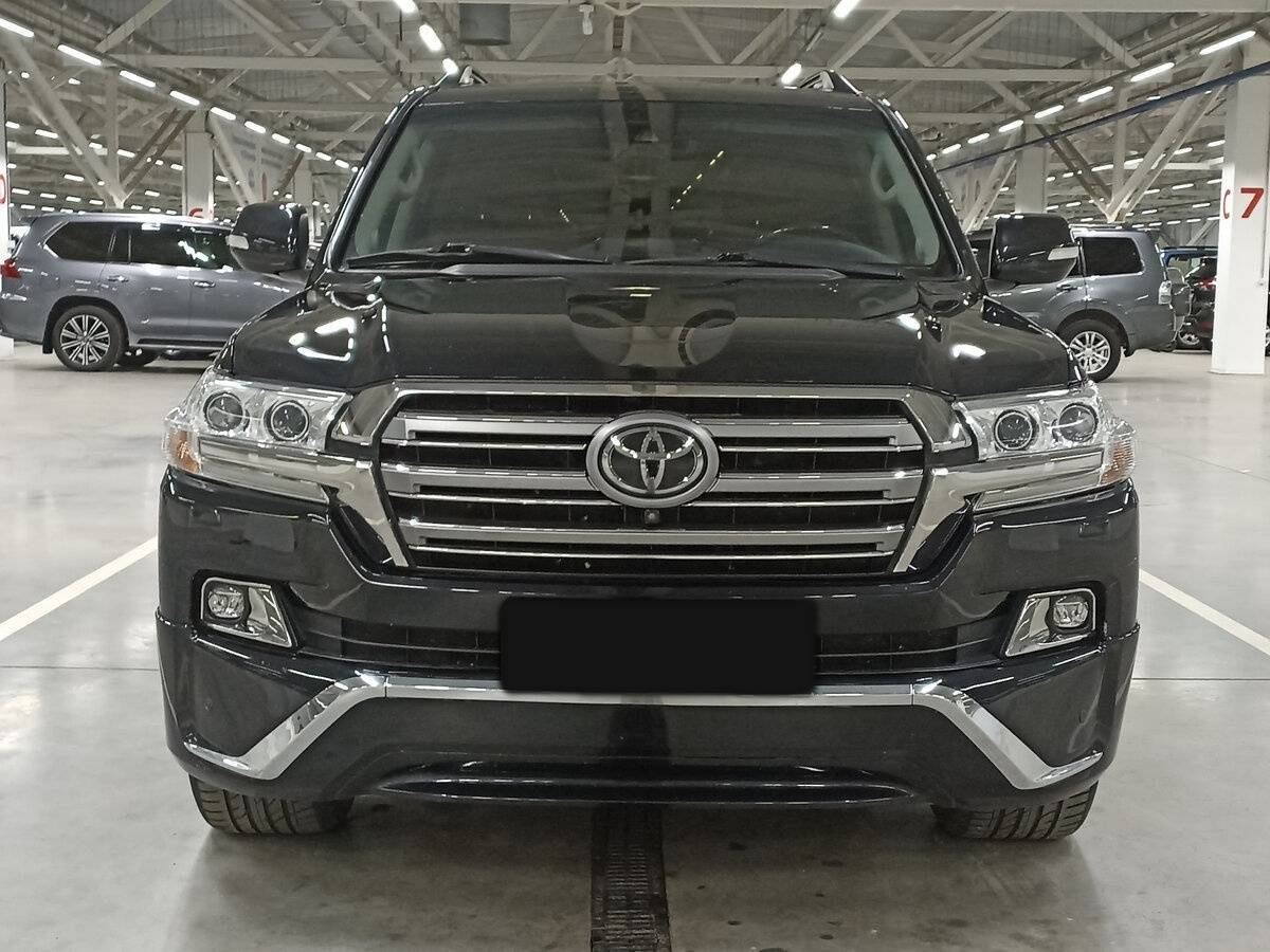 Toyota Land Cruiser 2015 года с пробегом. Фото: #1