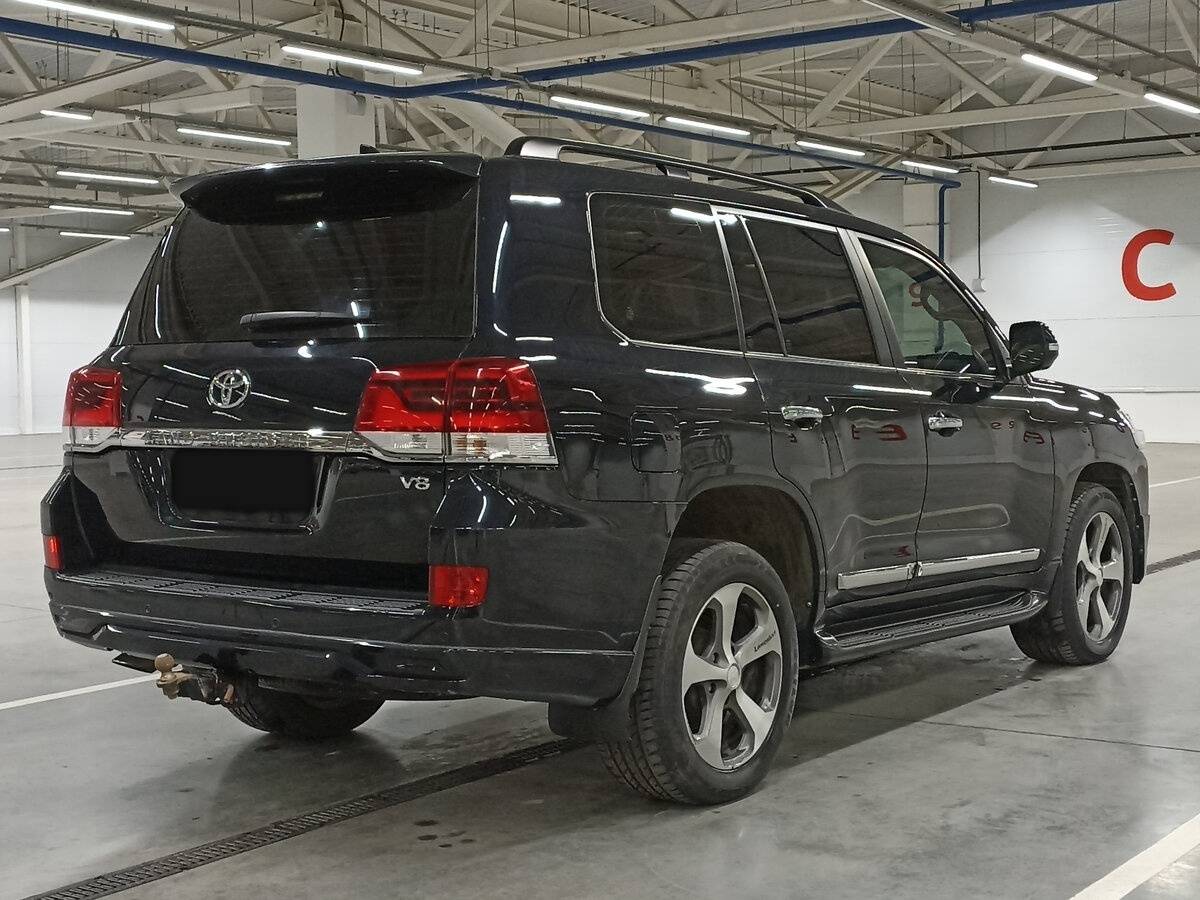 Toyota Land Cruiser 2015 года с пробегом. Фото: #4